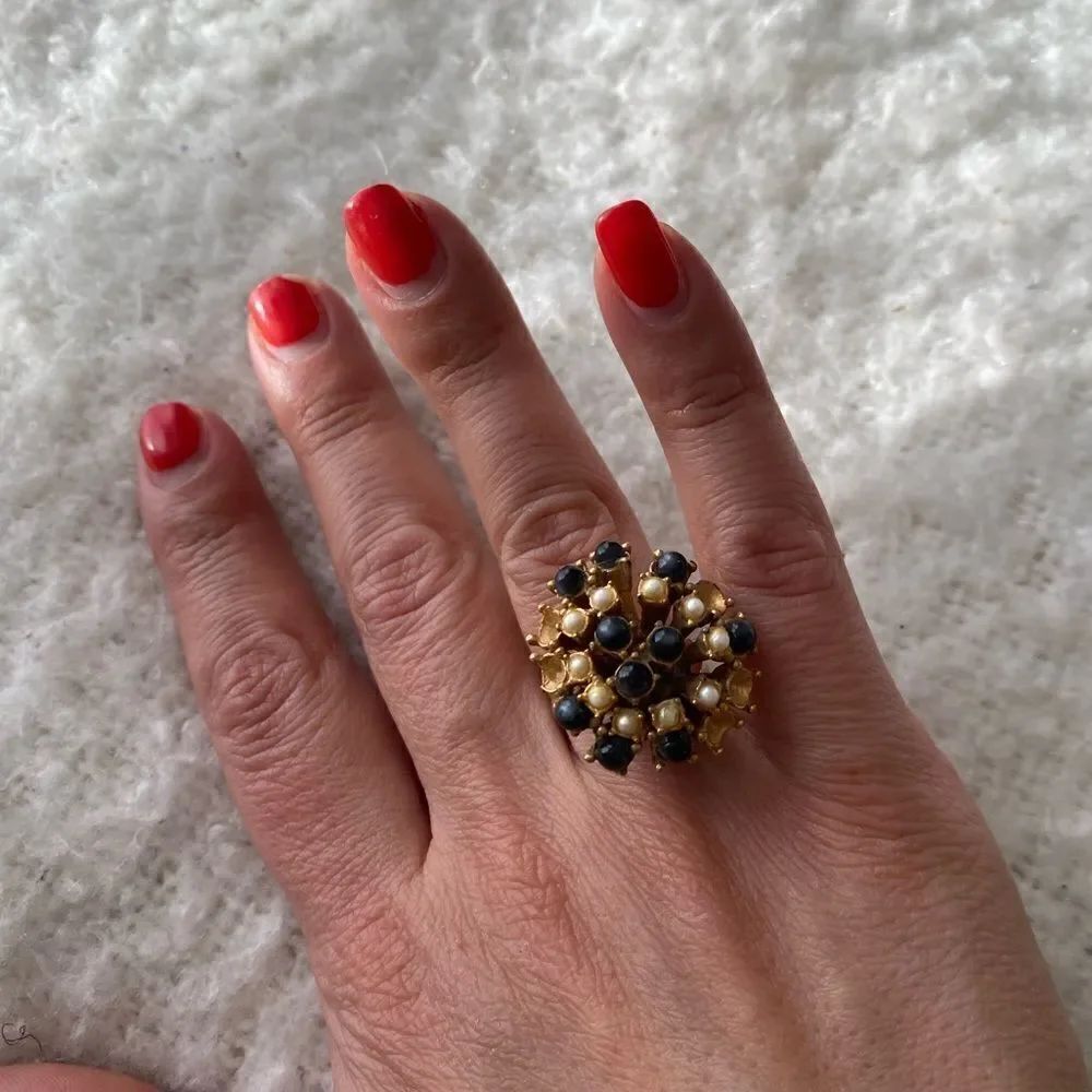 Vintage Gold Tone Black White Mod Statement Ring Geometric Costume Jewelry